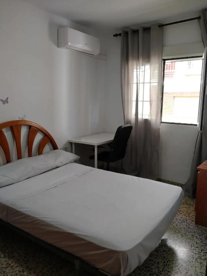 Apartamento 3 Dormitorios Frente A Hospital De Traumatologia Γρανάδα Εξωτερικό φωτογραφία