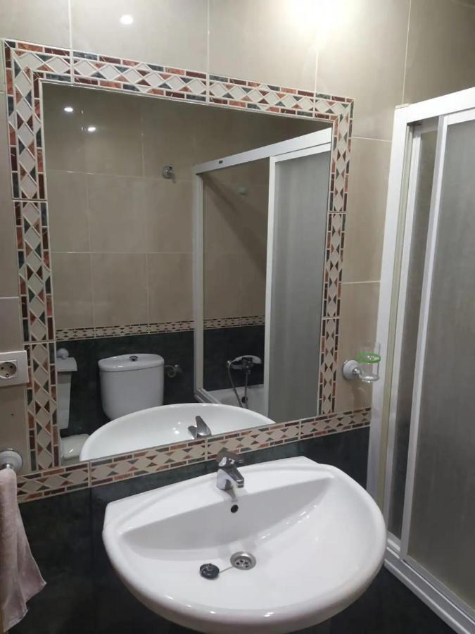 Apartamento 3 Dormitorios Frente A Hospital De Traumatologia Γρανάδα Εξωτερικό φωτογραφία